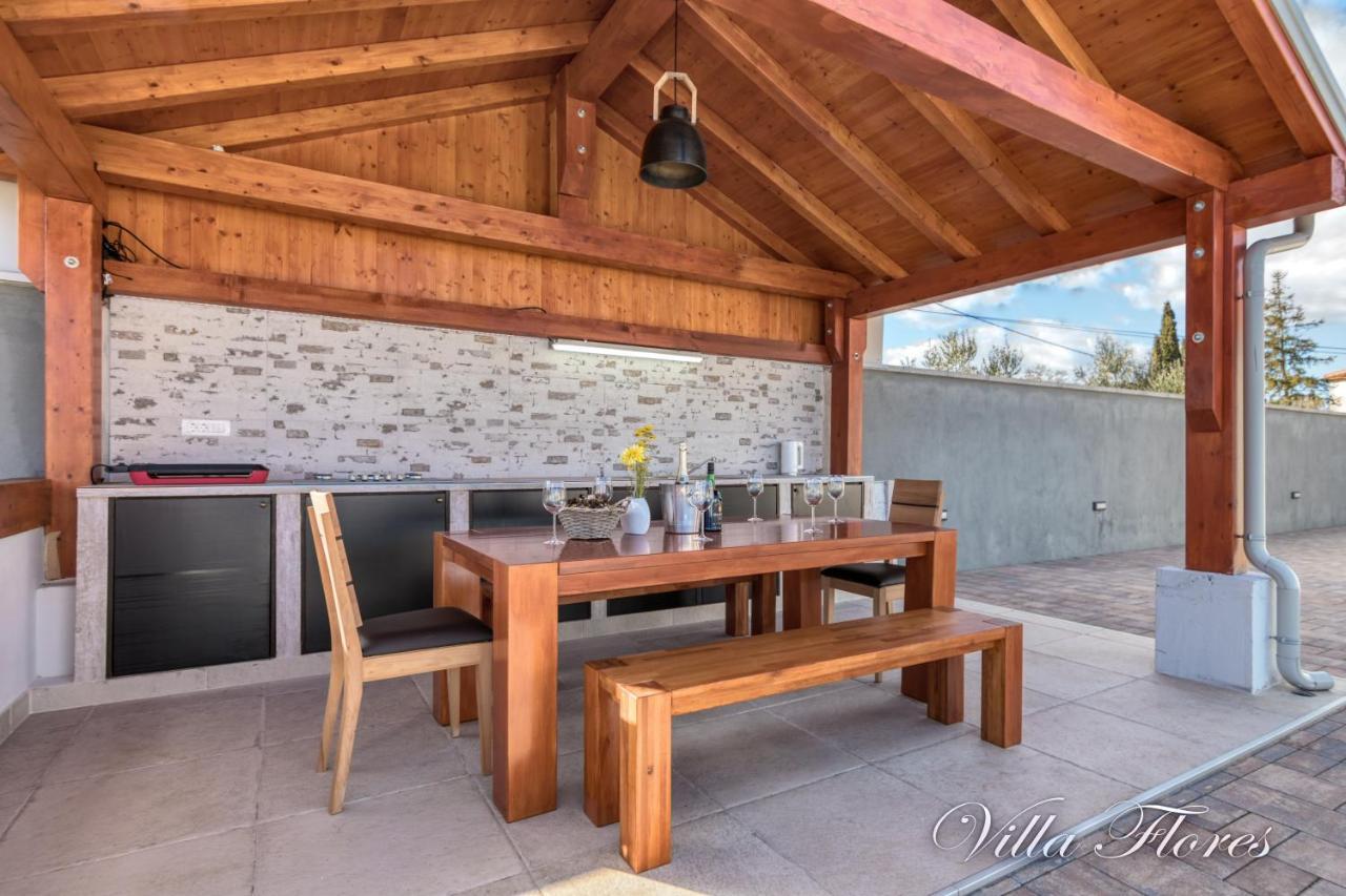 Villa Flores Kavran Екстер'єр фото